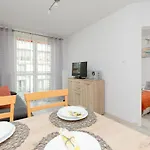 Bursztynowe V By Renters Apartamento